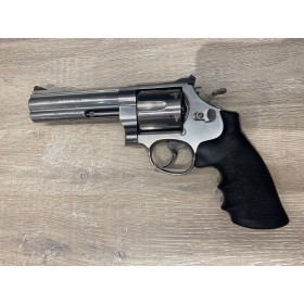 SMITH & WESSON 629 CLASSIC...